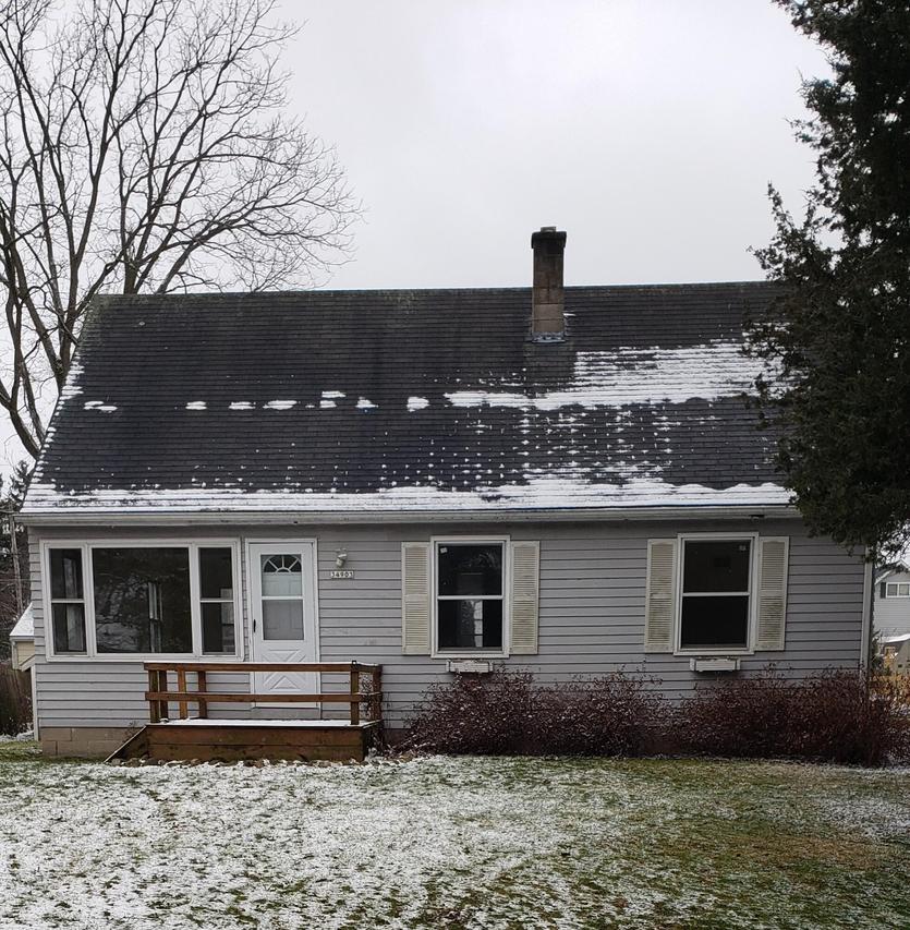 34903 Parkway Dr, Summit, WI 53066