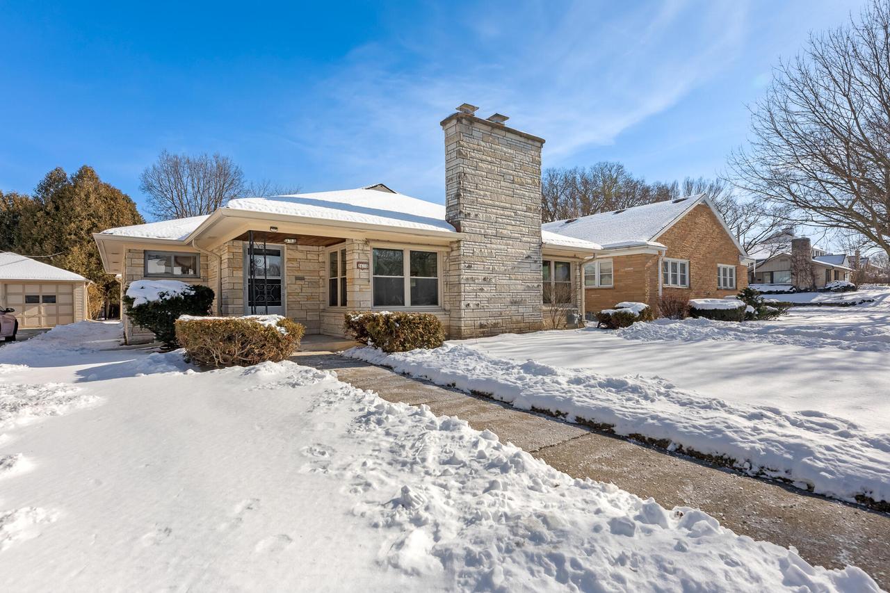 2610 N 96th St., Wauwatosa, WI 53226