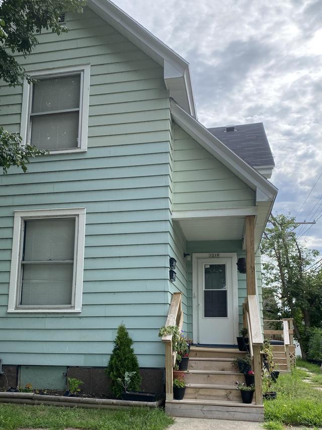 1217/1219 N 16th St., Sheboygan, WI 53081