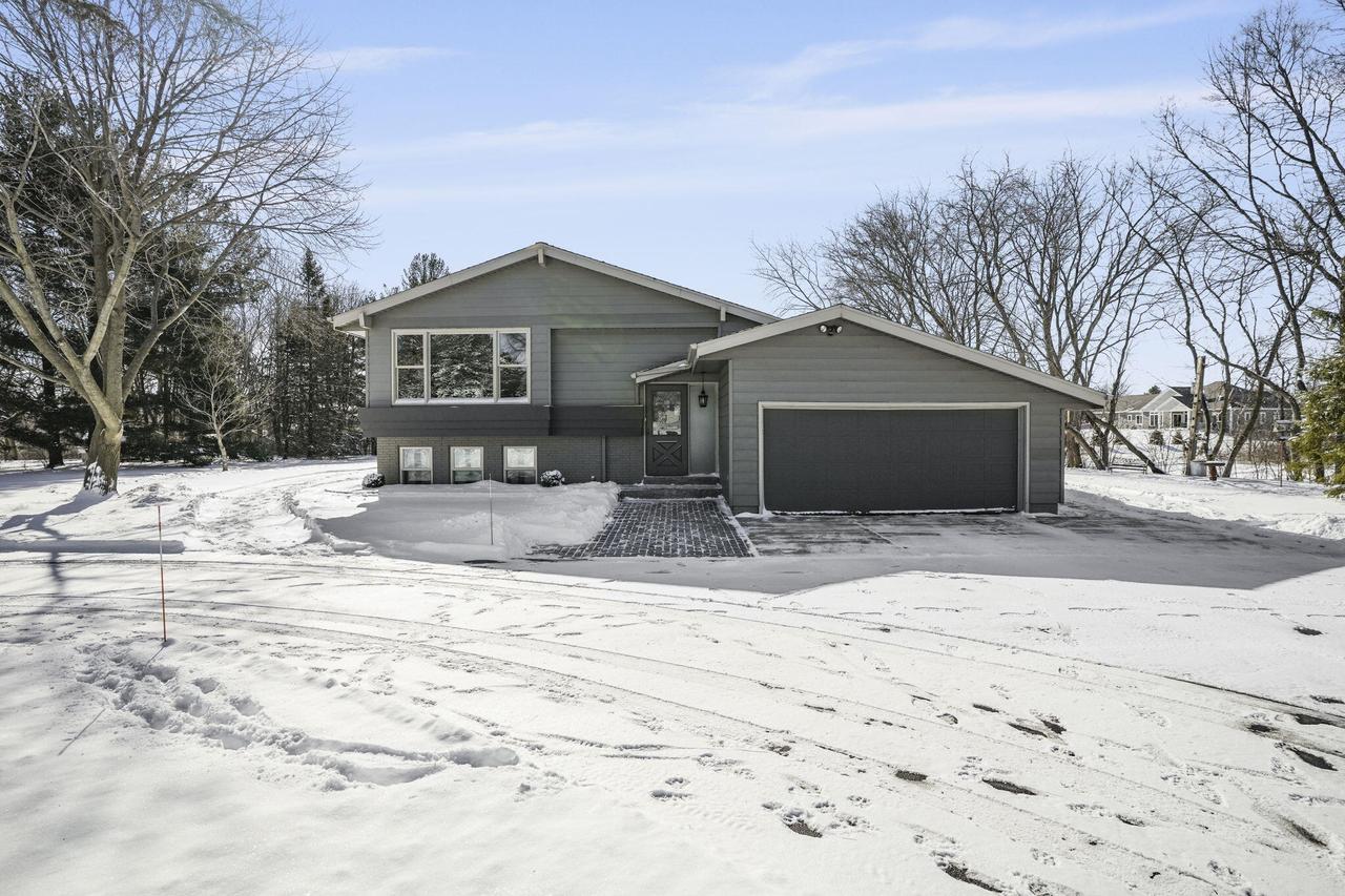 S73W22245 John Dr., Vernon, WI 53150