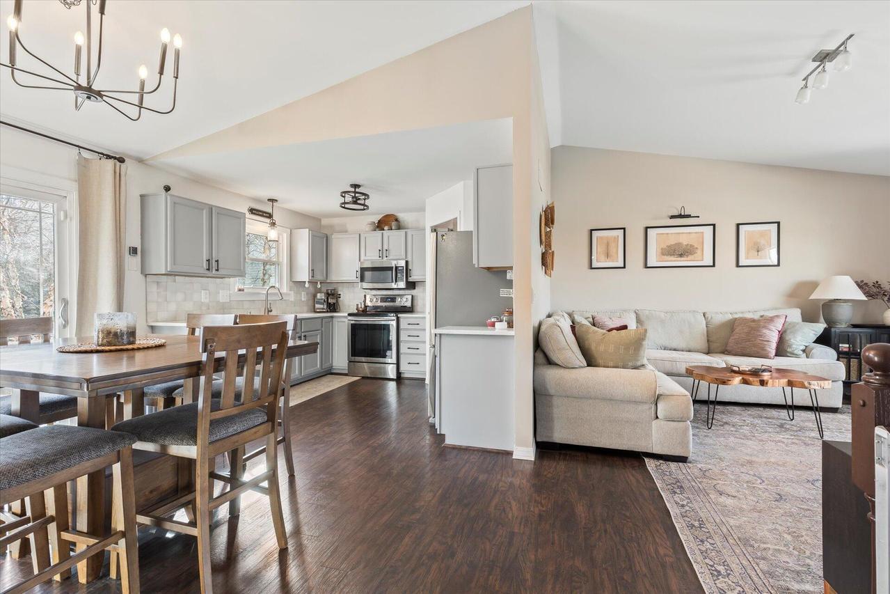 2622 Fox River, Waukesha, WI 53189