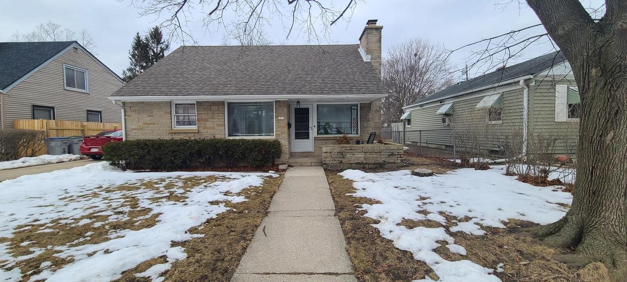 2814 W Oriole Dr, Milwaukee, WI 53209