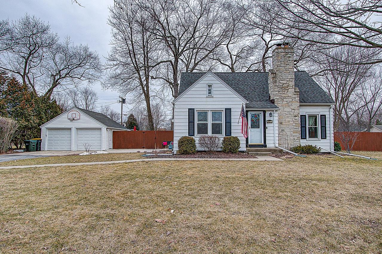 4657 N 105th St., Wauwatosa, WI 53225