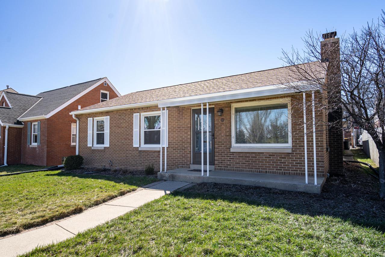 161 Glenview Ave, Wauwatosa, WI 53213