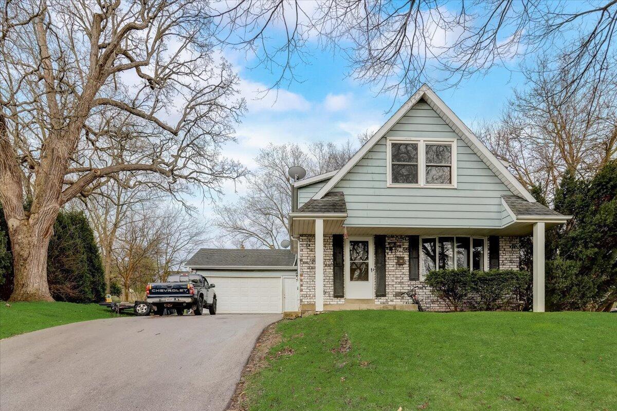 623 Mccall St #625, Waukesha, WI 53186