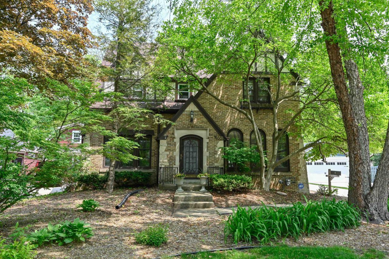 550 N 68th St., Wauwatosa, WI 53213