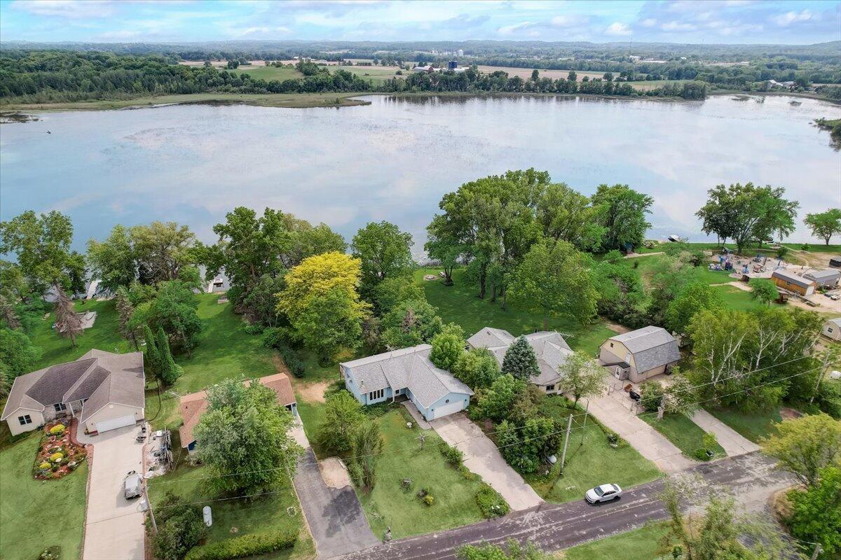 2997 Smith Lake, Barton, WI 53090