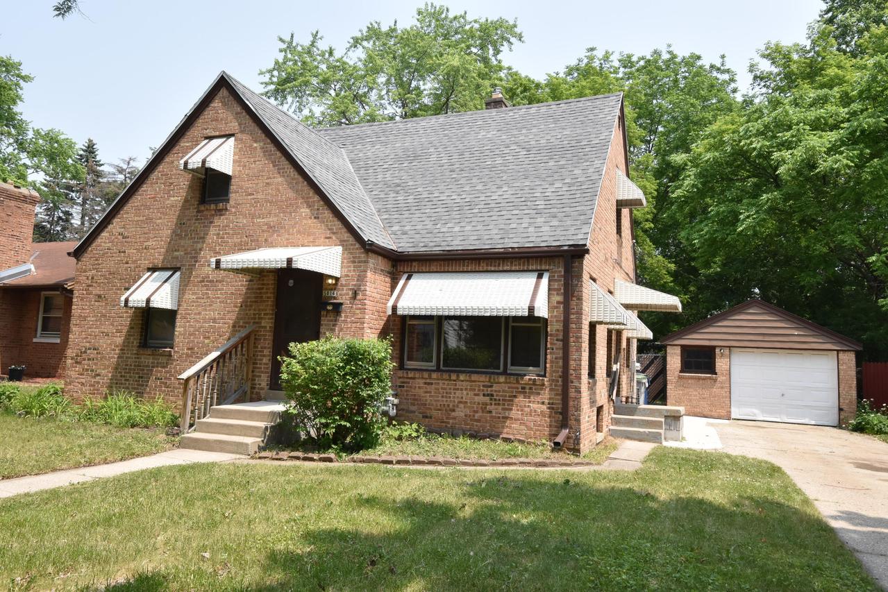 5014 N 74th St, Milwaukee, WI 53218