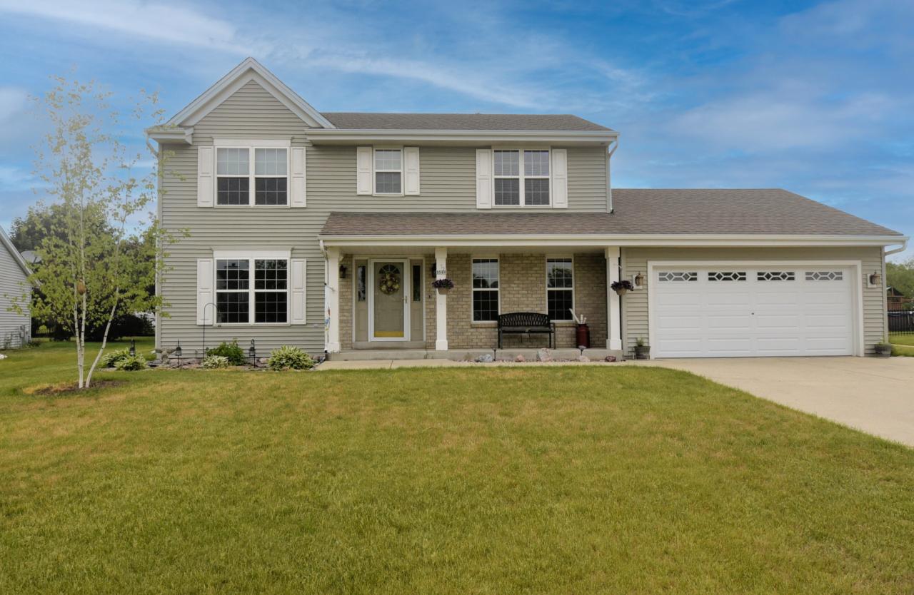 3509 Stillwater Cir, Waukesha, WI 53189