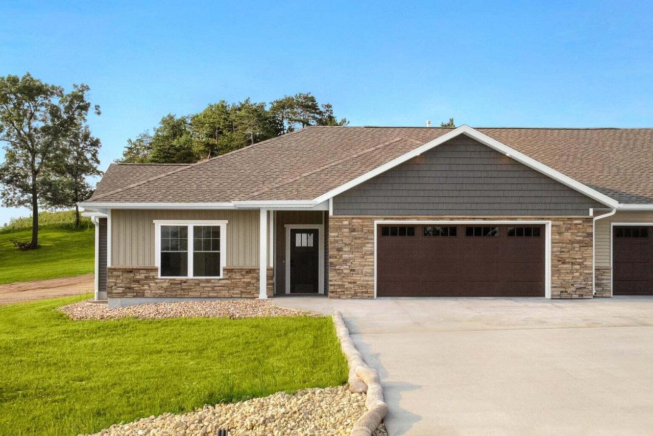 W7666 Castle Mound Rd #F, Holland, WI 54636