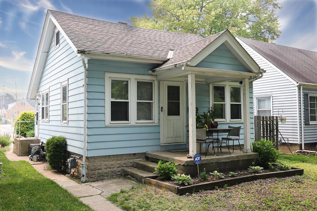 3117 W Manitoba St, Milwaukee, WI 53215