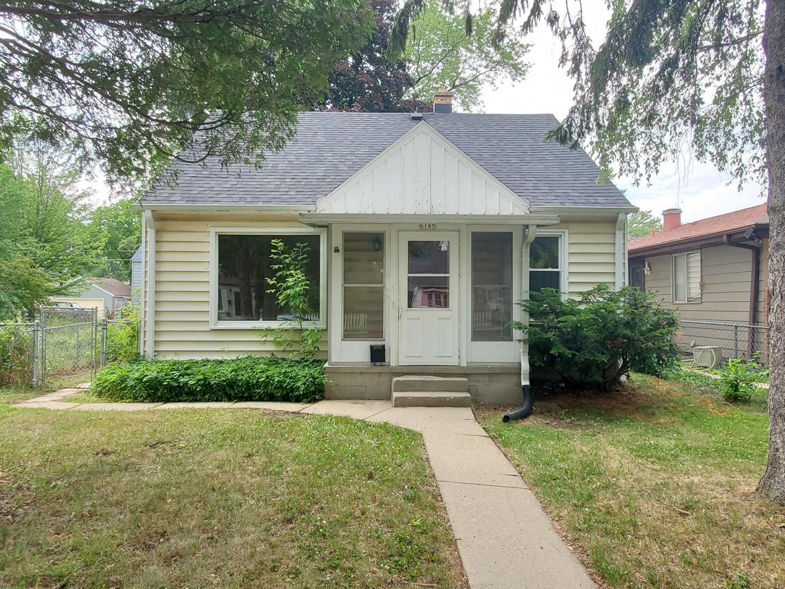 6145 N 37th St, Milwaukee, WI 53209
