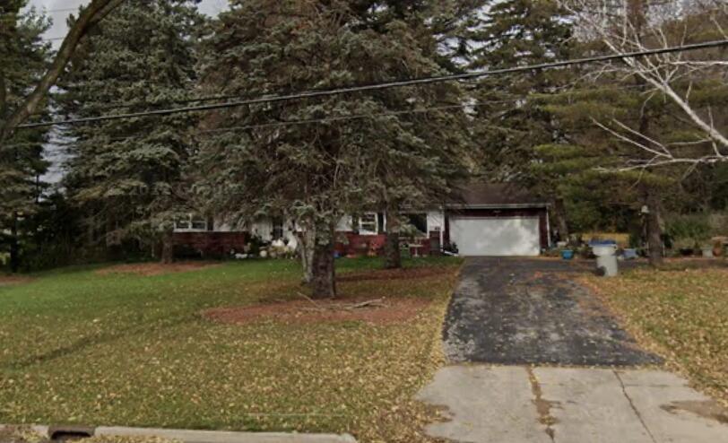 7820 W Bradley Rd, Milwaukee, WI 53223