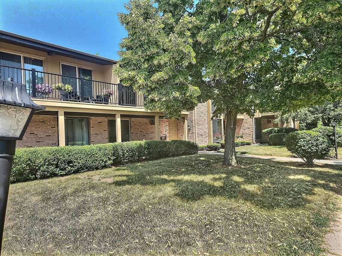 8753 N 72nd St #1, Milwaukee, WI 53223