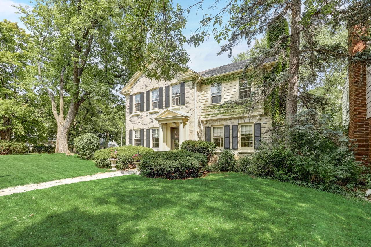 170 N 85th St, Wauwatosa, WI 53226