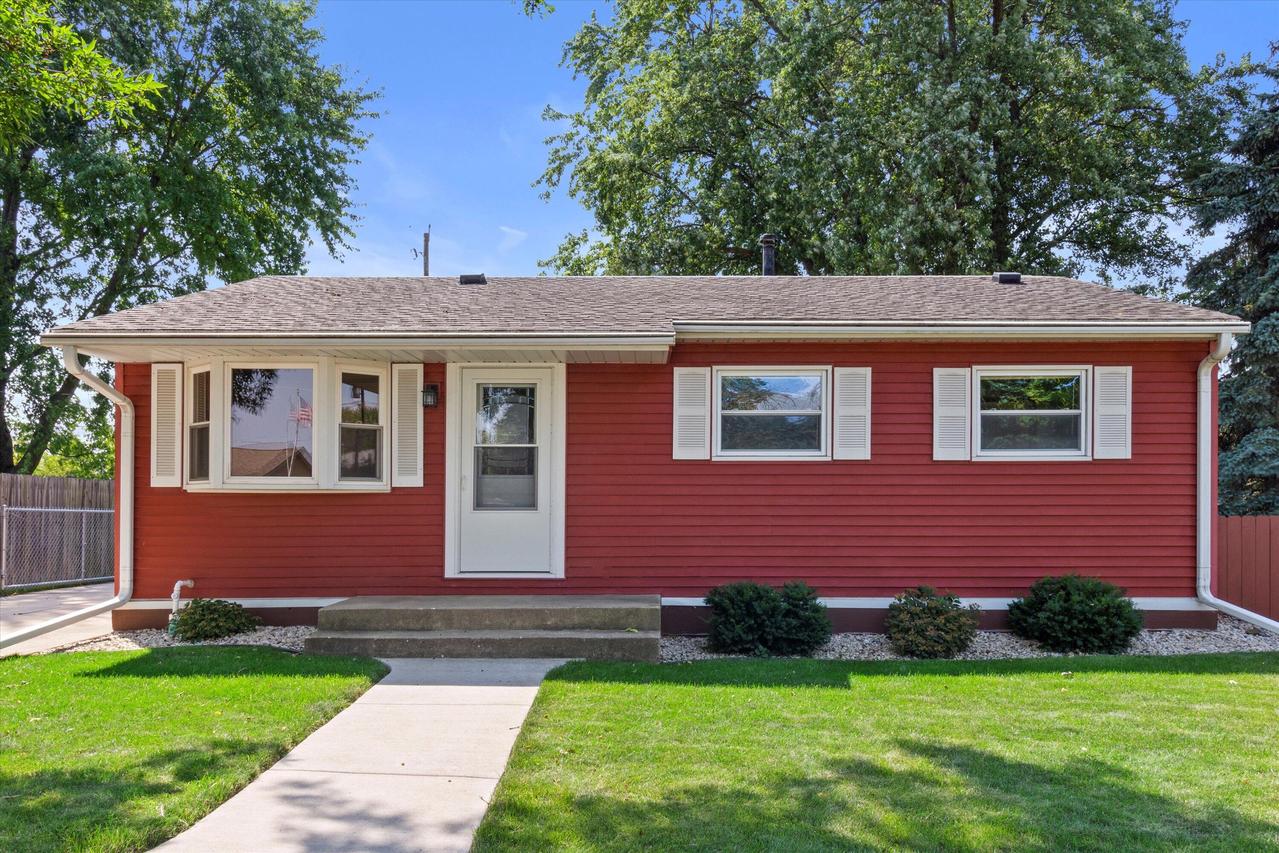 9133 Boys Dr, Sturtevant, WI 53177