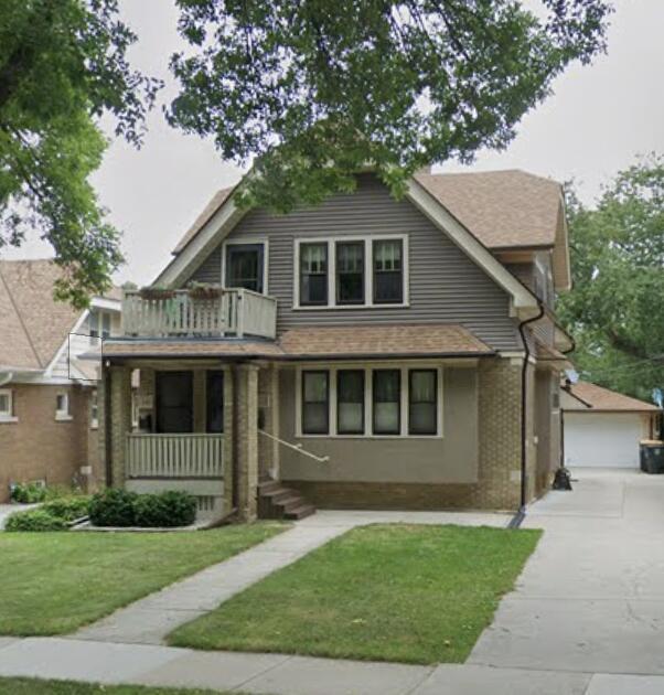 2338 N 72nd St #2340, Wauwatosa, WI 53213