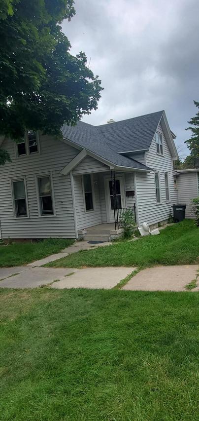 1543 S 10th St., Sheboygan, WI 53081
