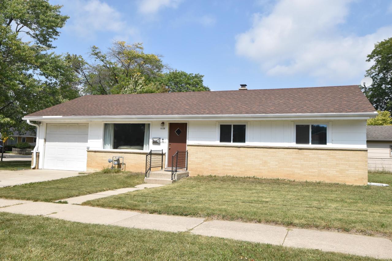 9124 Chandler Ave., Sturtevant, WI 53177