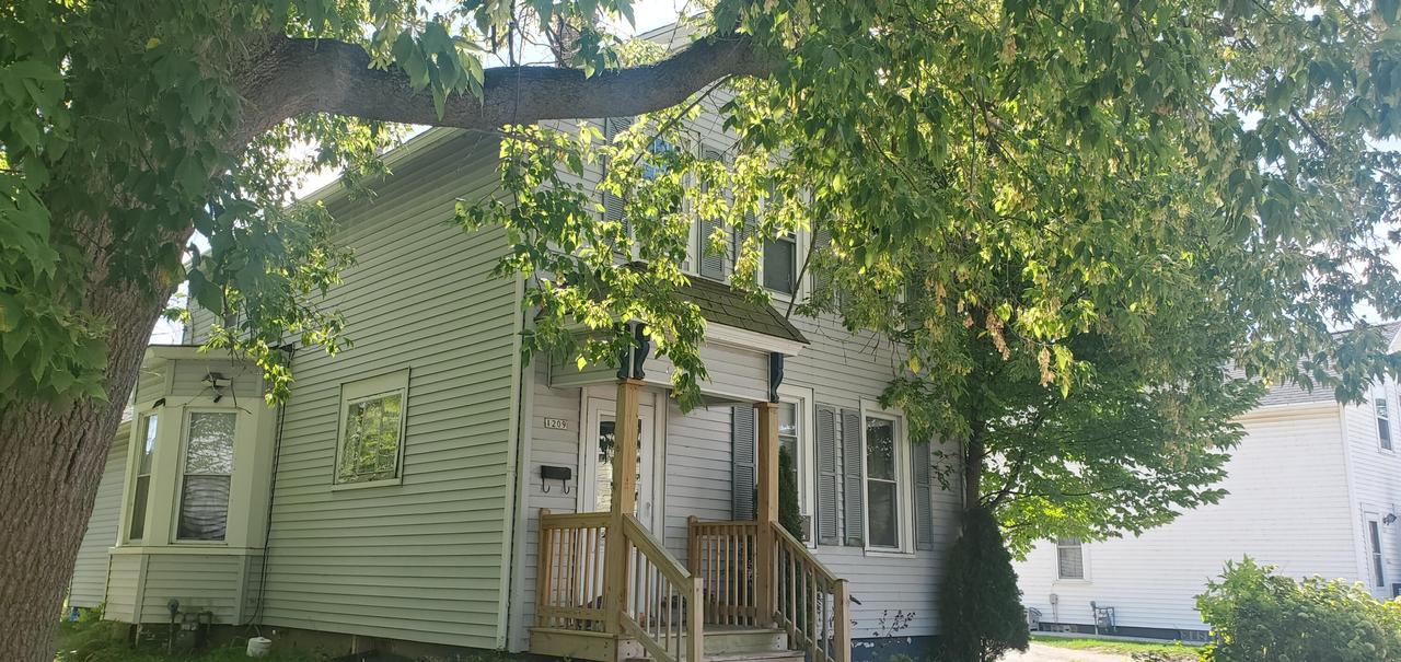 1209 Michigan Ave., Sheboygan, WI 53081