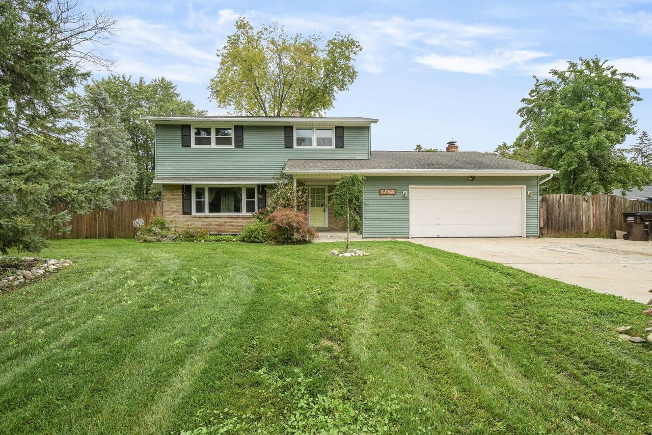 4023 Coachlight Dr, Caledonia, WI 53404