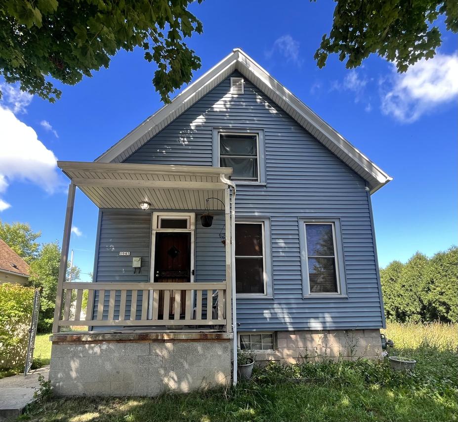 1943 N 19th St, Milwaukee, WI 53205