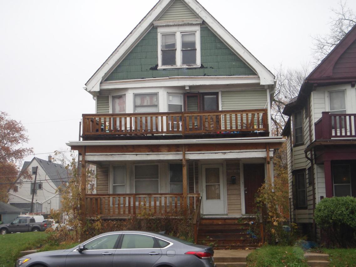 2155 N 35th St #2157, Milwaukee, WI 53208