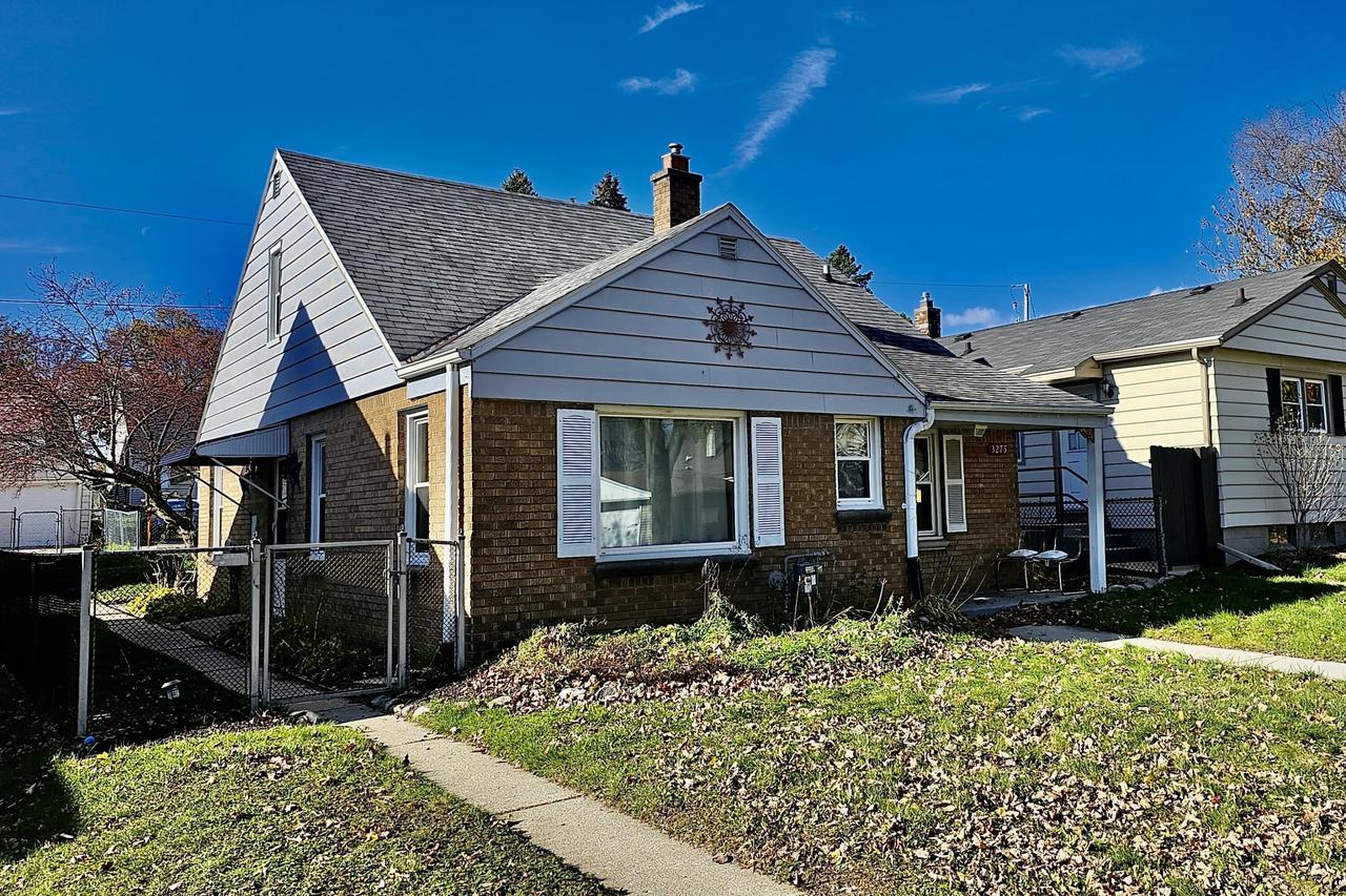 3275 N 80th St, Milwaukee, WI 53222