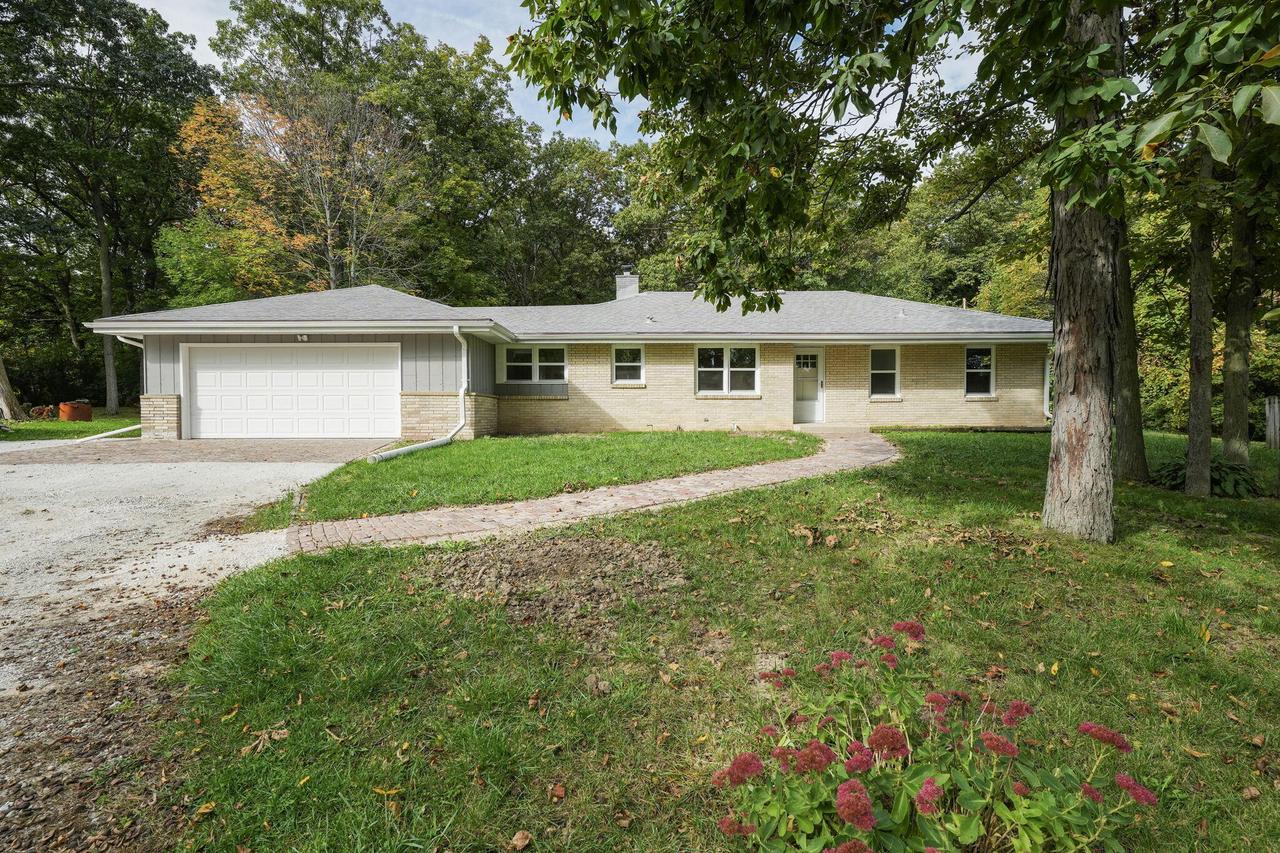 4410 Goleys Ln, Caledonia, WI 53404