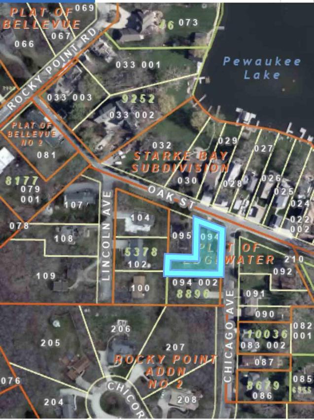 W277N2849 Oak St #2849, Pewaukee, WI 53072