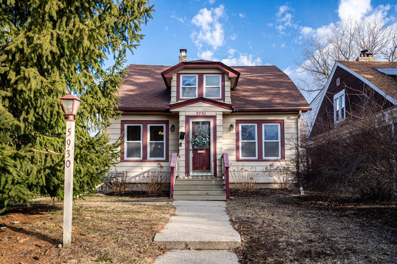 5930 W Wells St, Wauwatosa, WI 53213