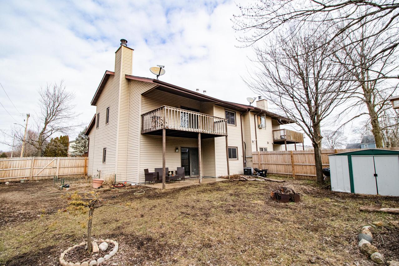 301 Church St, Fall River, WI 53932