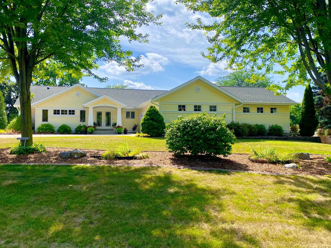 W223N4941 East View, Lisbon, WI 53089