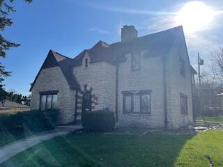 10335 W Woodward Ave, Wauwatosa, WI 53222