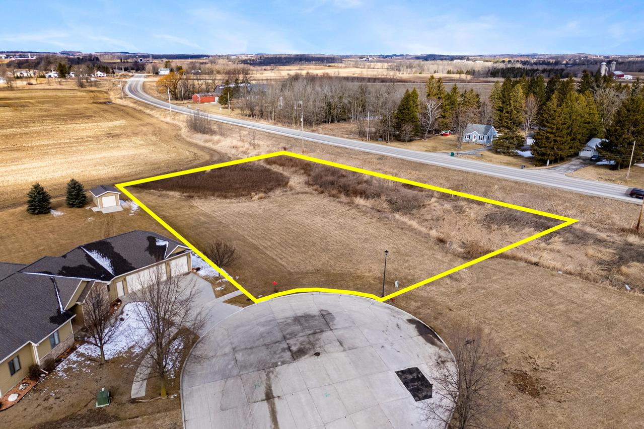 Lt4 Ridgeway Ct #Blk8, Manitowoc, WI 54220
