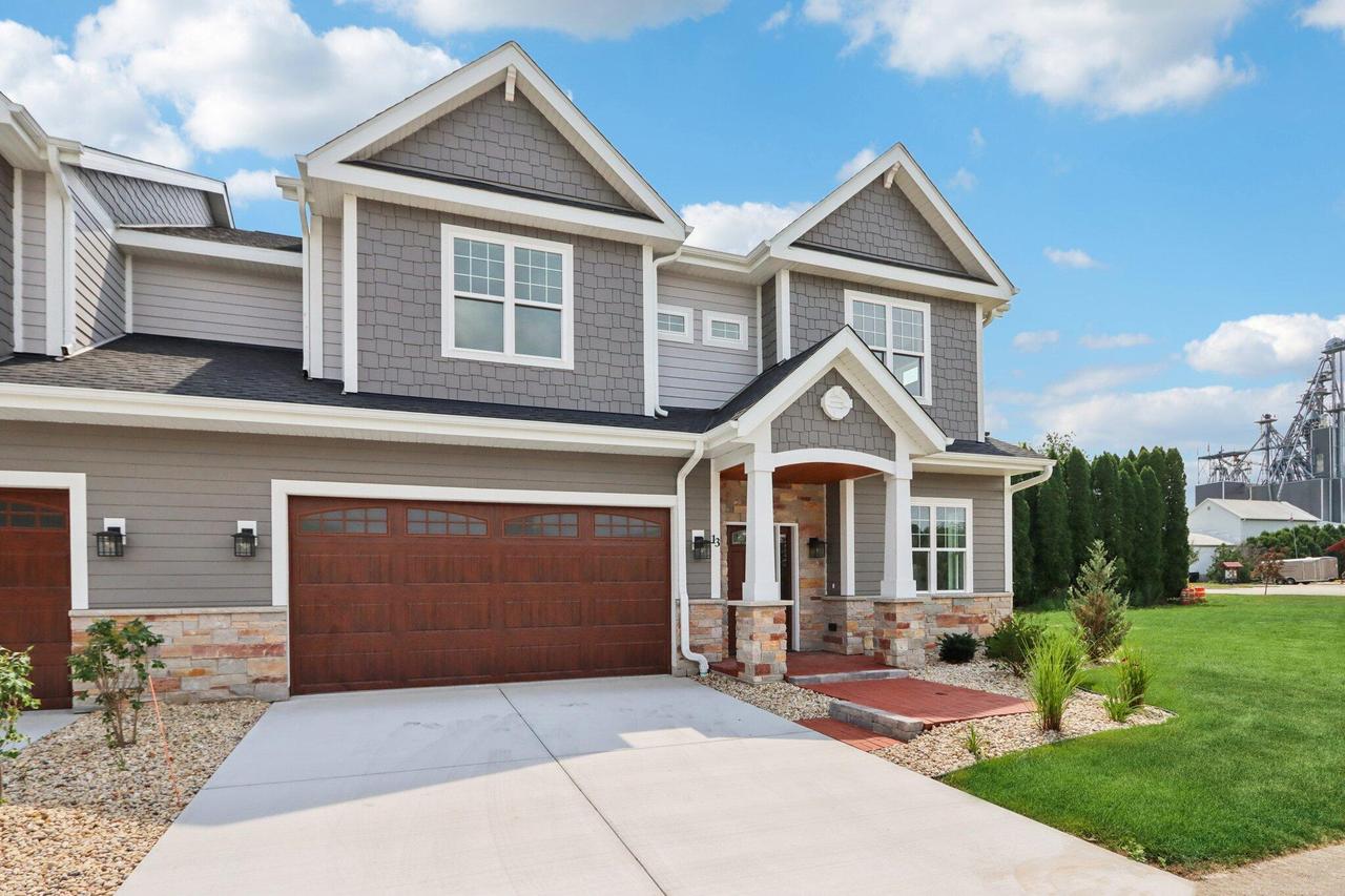 1204 S Main St #13, Lake Mills, WI 53551