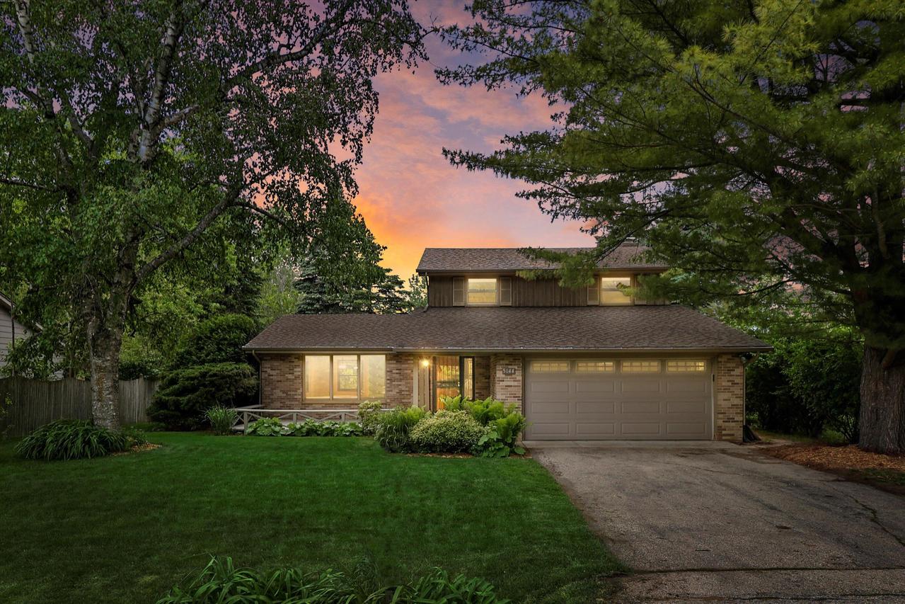 5044 Hearthside Ln, Caledonia, WI 53402