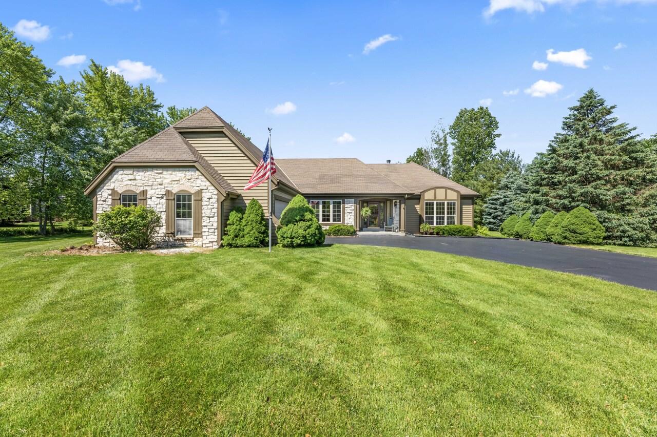 W254N5083 Mckerrow Dr, Lisbon, WI 53072