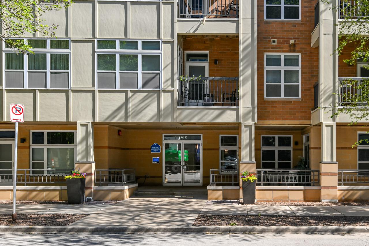 1915 N Water St #107, Milwaukee, WI 53202