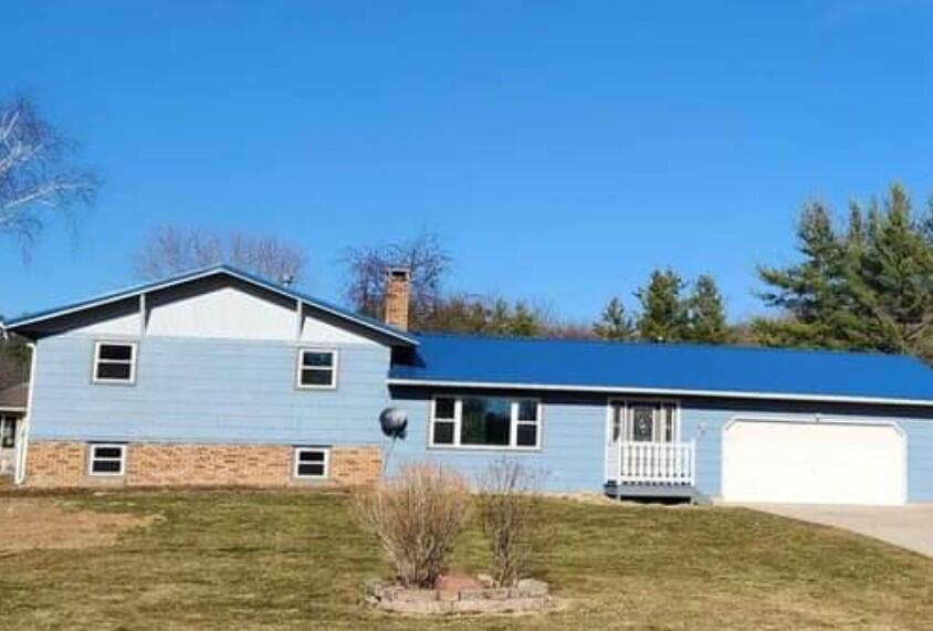 17433 Circle Ln, Rockbridge, WI 53581