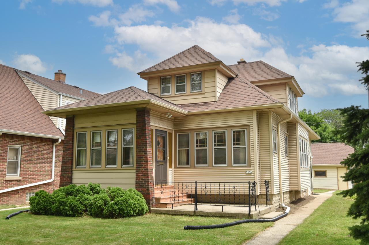 3336 N 58th St, Milwaukee, WI 53216