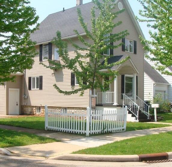 266 E 10th St, Fond Du Lac, WI 54935