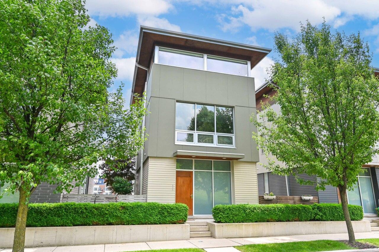 833 E Reservoir Ave, Milwaukee, WI 53212