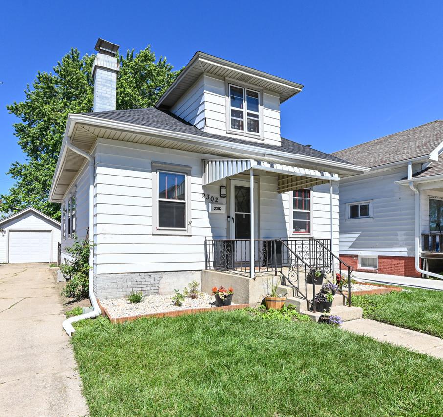 2302 Blake Ave, Racine, WI 53404