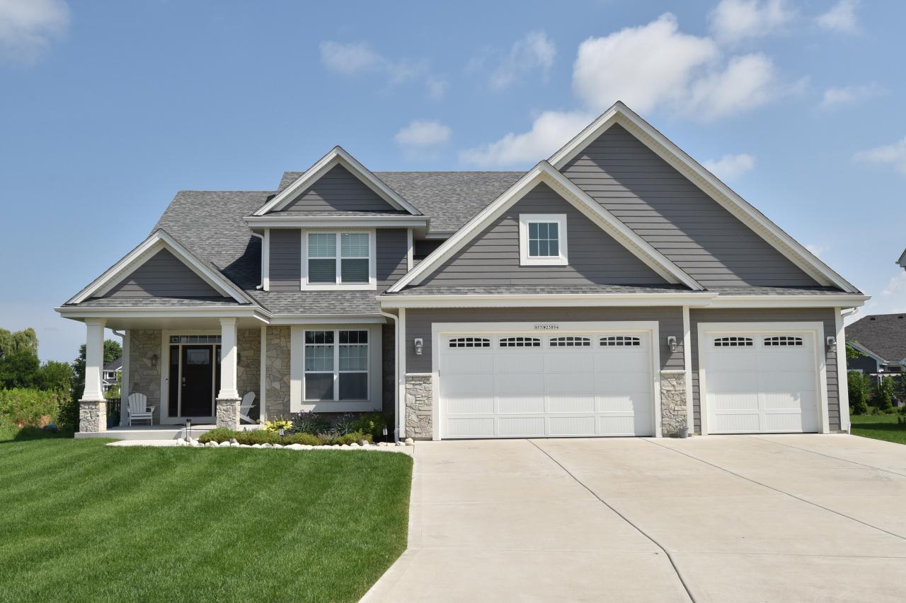 N55W23894 Johanssen Ct, Sussex, WI 53089