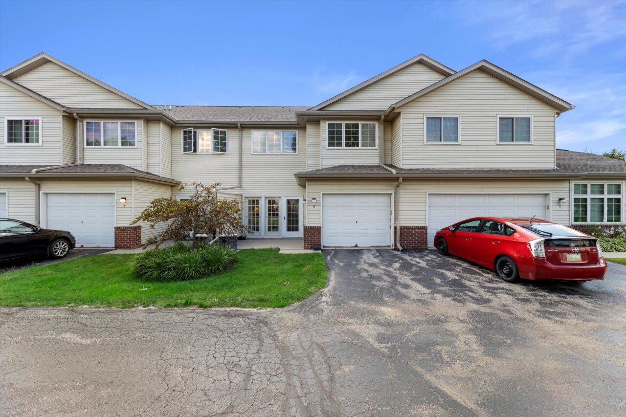 2426 Fox River #D, Waukesha, WI 53189
