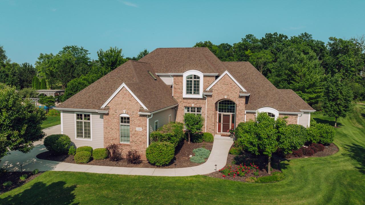 1162 Mary Hill, Hartland, WI 53029