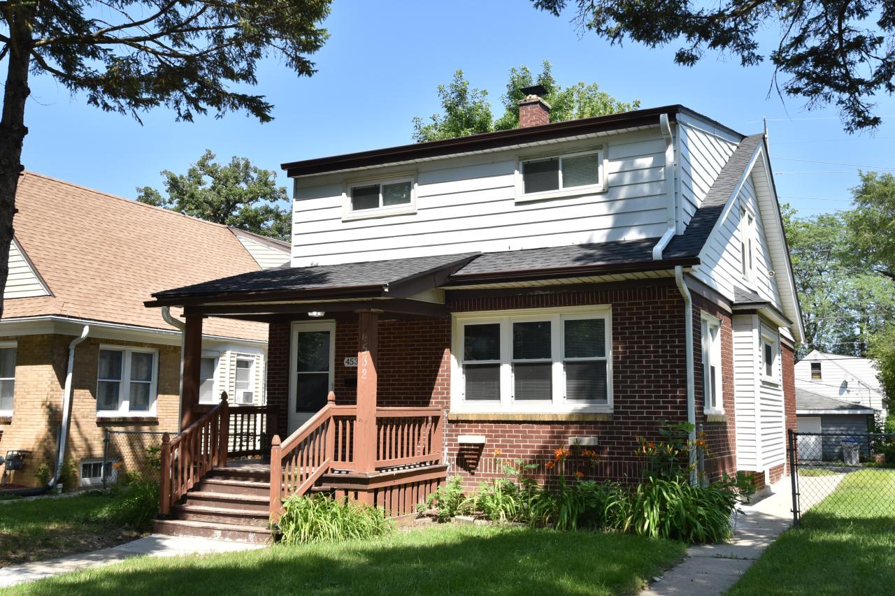 4532 N 21st St, Milwaukee, WI 53209