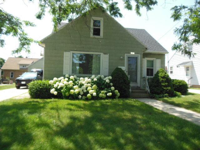 1829 Geele Ave, Sheboygan, WI 53083