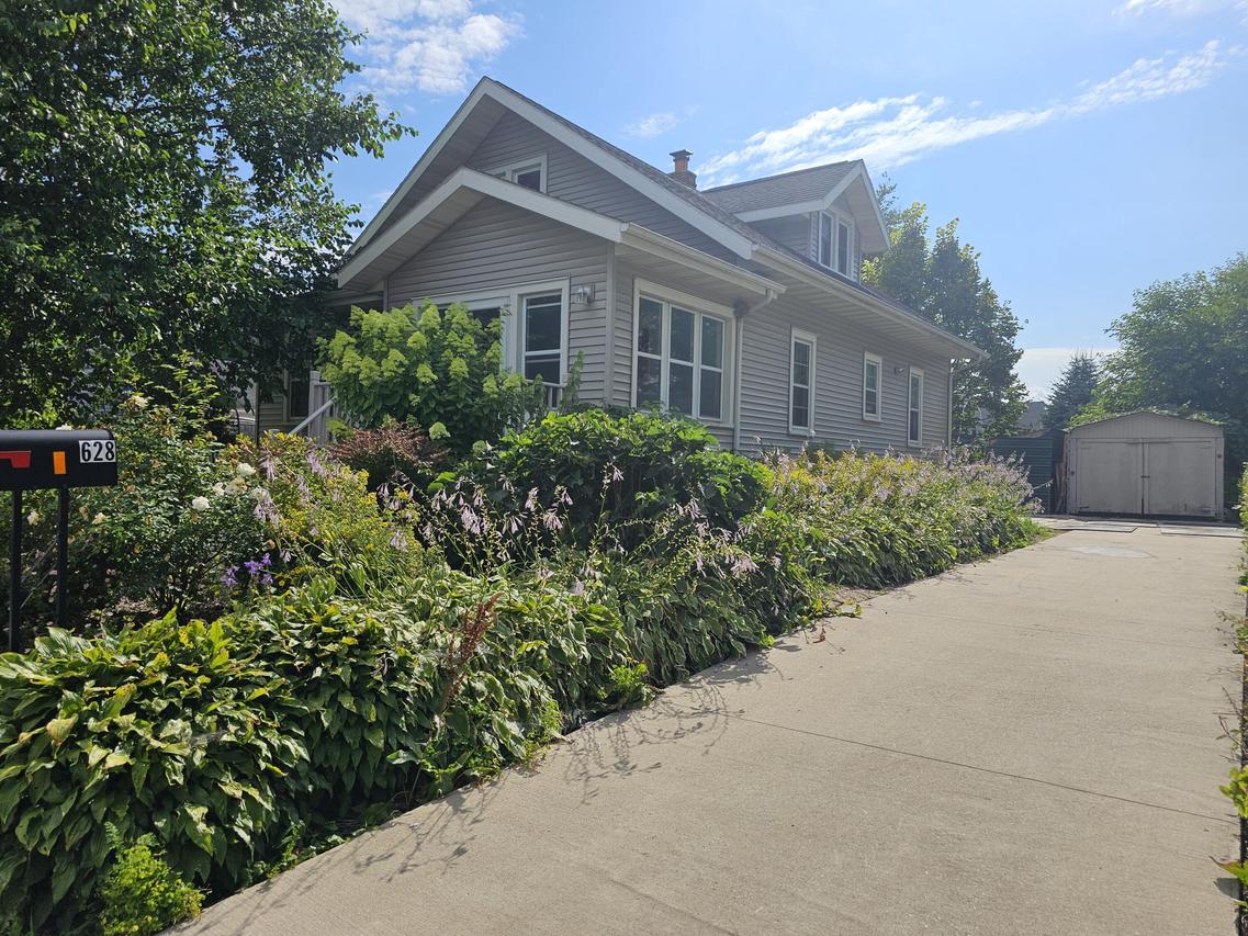628 S Rusk Ave, Viroqua, WI 54665